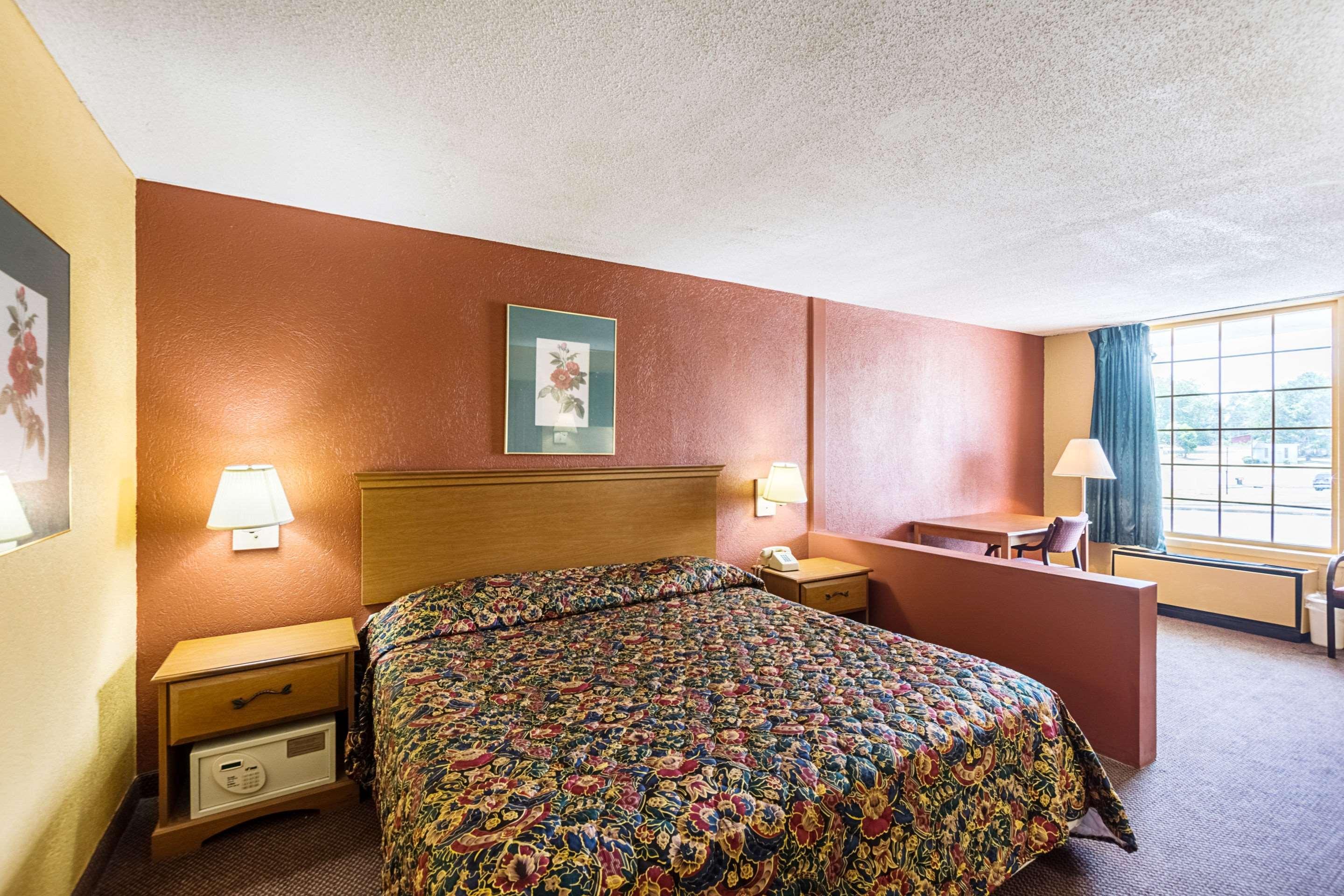 Orangeburg Inn & Suites Exteriér fotografie