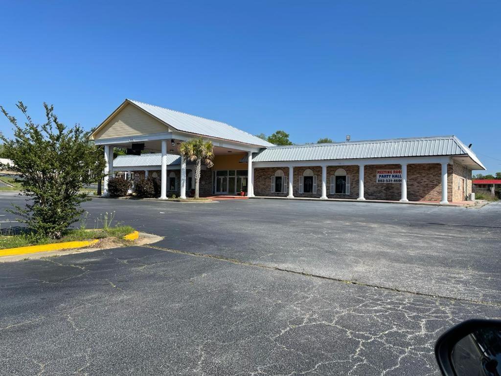 Orangeburg Inn & Suites Exteriér fotografie